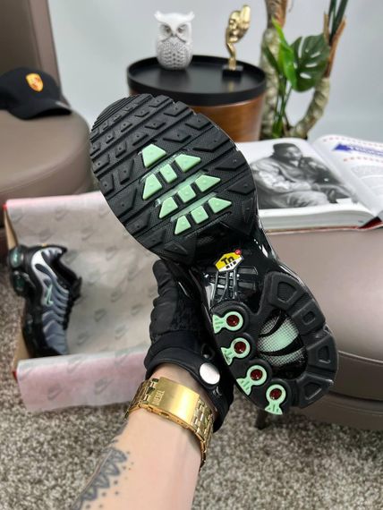 Чоловічі кросівки Air Max Plus New Black Grey Silver , В'єтнам 45 28.5 | Зображення 1