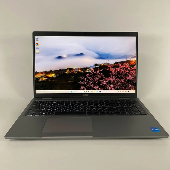 Ультрабук Б-клас Dell Latitude 5520 / 15.6" (1920x1080) IPS / Intel Core i5-1135G7 (4 (8) ядра по 2.4 - 4.2 GHz) / 16 GB DDR4 / 256 GB SSD / Intel Iris Xe Graphics / HDMI / WebCam б/в | Зображення 1