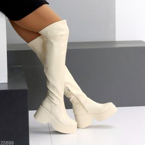 Эффектные легкие бежевые ботфорты стрейч еврозима на платформе 37