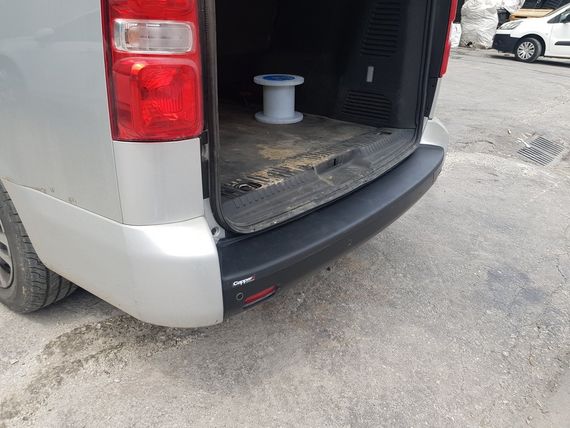 Накладка на задний бампер EuroCap (длинная база, ABS) для Opel Zafira Life 2019- гг | Зображення 1