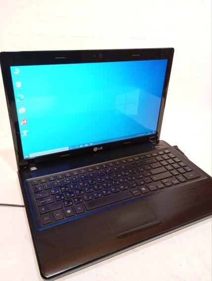 Ноутбук Б-класс LG S525 / 15.6" (1366x768) TN / Intel Pentium B950 (2 ядра по 2.1 GHz) / 8 GB DDR3 / 500 GB HDD / Intel HD Graphics / WebCam / АКБ не берет заряд б/у | Зображення 1