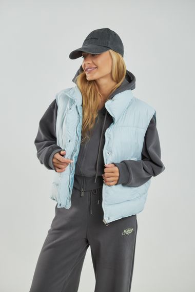 Тепла жилетка на блискавці - небесно-блакитний цвет, M (є розміри)