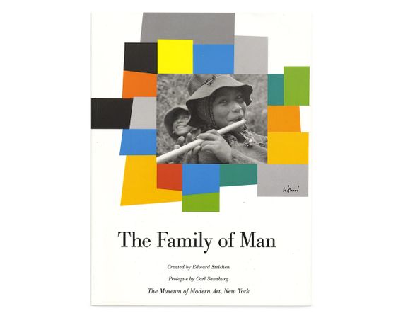 Книги о фотографах Эдвард Стейхен Edward Steichen. The Family of Man фотоискусство книги с иллюстрациями