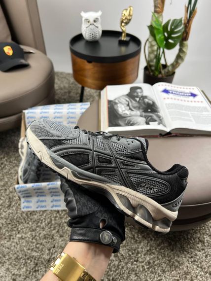 Чоловічі кросівки ASICS Gel-Nimbus 10.1 Grey Beige  весна / літо / осінь A4065 45 28,5 | Зображення 1