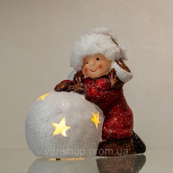 Новорічна фігурка з підсвіткою Дівчинка зі сніговою кулею з фарфори 12×7×12 (см) новорічний декор для дому на подарунок Червоний | Зображення 1