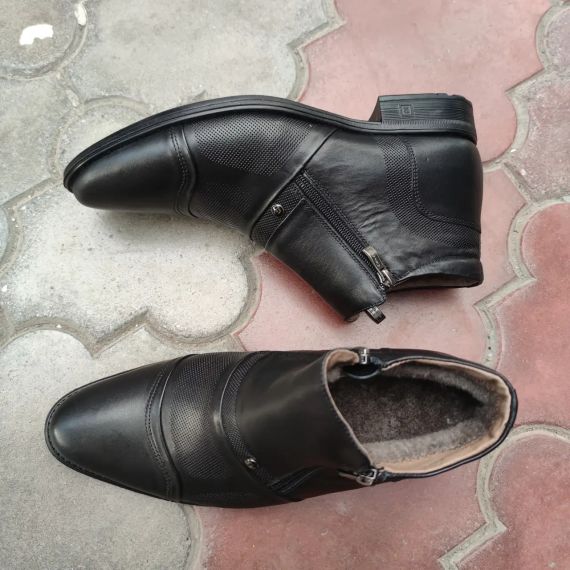 Шкіряні черевики на замках 40 розмір | Зображення 7