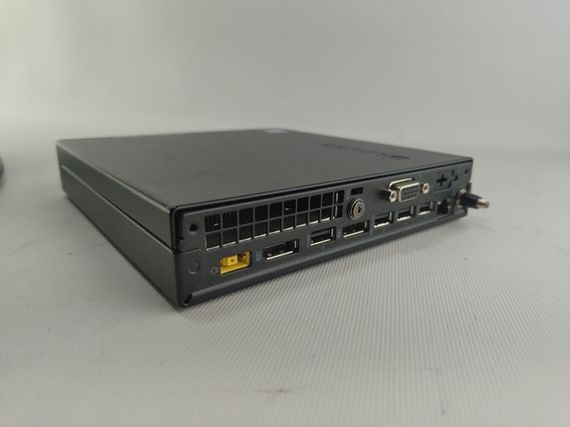 Неттоп Lenovo ThinkCentre M710q Tiny USFF / Intel Core i5-7400T (4 ядра по 2.4 - 3.0 GHz) / 4 GB DDR4 / 240 GB SSD / Intel HD Graphics 630 / VGA / Блок питания + Монитор 24" (1920x1080) TN б/у | Зображення 3