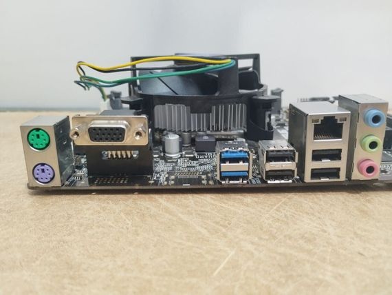 Комплект: материнская плата Asus H110M-CS / Intel Core i3-7100 (2 (4) ядра по 3.9 GHz) / Intel HD Graphics 630 / Socket LGA1151 / Кулер б/у | Зображення 2