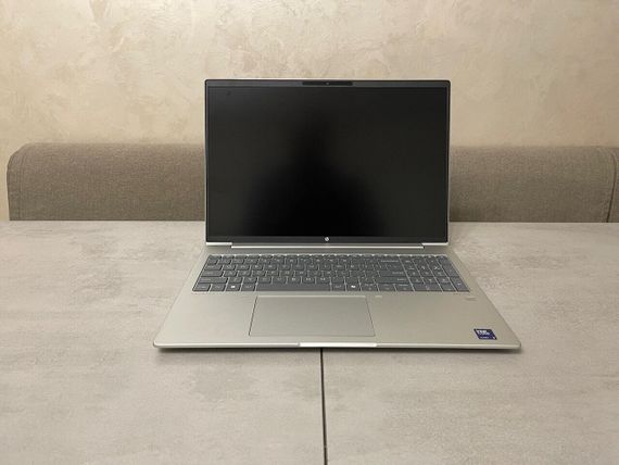 Ультрабук HP ProBook 460 G11 / 16" (1920x1200) IPS / Intel Core Ultra 5 125U (12 (14) ядер по 1.3 - 4.3 GHz) / 16 GB DDR5 / 1000 GB SSD M.2 / Intel Graphics / WebCam б/в + Подарунок Нова провідна мишка / USB | Зображення 3