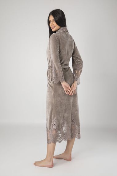 Женский халат Nusa 0383 длинный, велюровый с кружевом, бежевый 4XL | Зображення 1