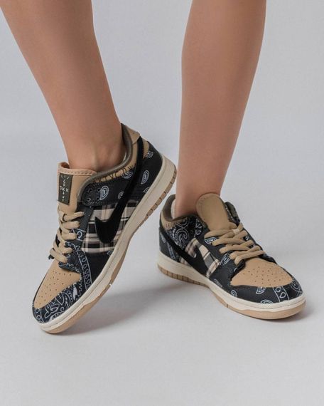 Кросівки жіночі SB Dunk Low Travis Scott W | Зображення 1