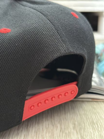 Кепка снепбек (Snapback) N23 Чорний з червоним 56-61р (9101) | Зображення 2