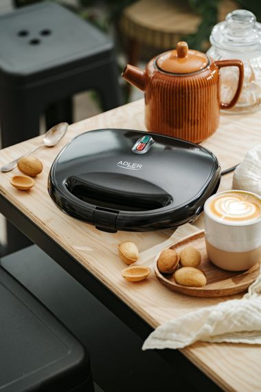 Горішниця електрична Adler AD 3071 чорна для приготування горішків з начинкою | Зображення 6