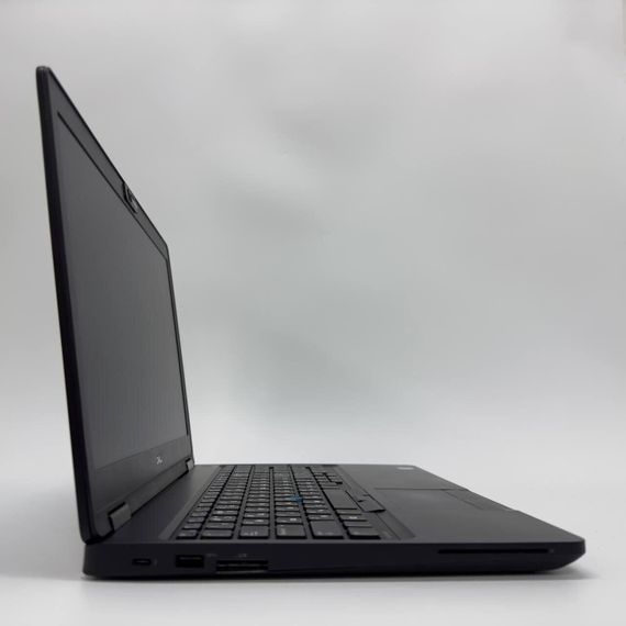 Ноутбук Dell Latitude 5580 / 15.6" (1920x1080) IPS / Intel Core i7-7820HQ (4 (8) ядра по 2.9 - 3.9 GHz) / 16 GB DDR4 / 256 GB SSD / nVidia GeForce 940MX, 2 GB GDDR5, 64-bit / WebCam / HDMI б/в + Подарунок Мишка та килимок | Зображення 6