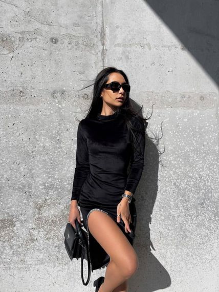 Женское нарядное бархатное платье с разрезом NA968  цвет черный, размер 46/48 | Зображення 2