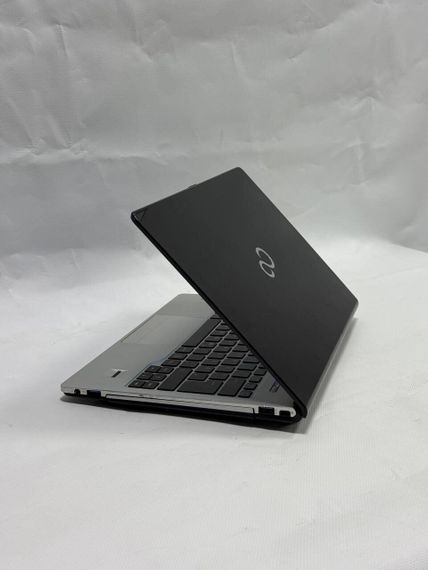 Ноутбук Б-класс Fujitsu LifeBook S904 / 13.3" (1920x1080) IPS Touch / Intel Core i5-4300U (2 (4) ядра по 1.9 - 2.9 GHz) / 8 GB DDR3 / 256 GB SSD / Intel HD Graphics 4400 / WebCam / Windows 10 Pro б/у | Зображення 6