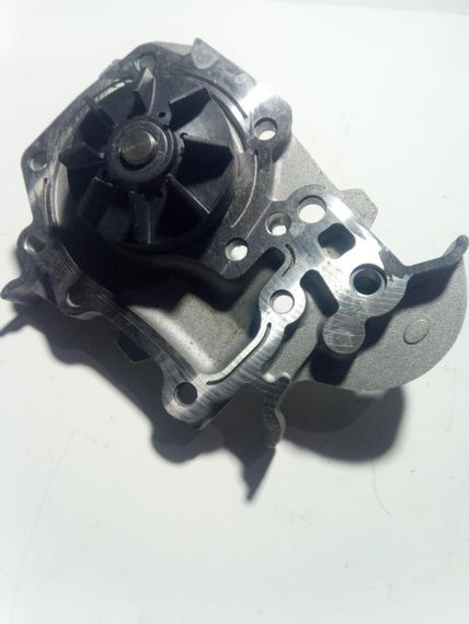 Помпа Logan/Clio/Kangoo/Megane 1.4-1.6 8v, FEBI (21988) (7701478018) | Зображення 3