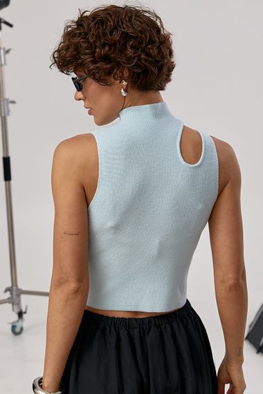 В'язана коротка майка з вирізом - блакитний цвет, ONE SIZE (є розміри) | Зображення 1