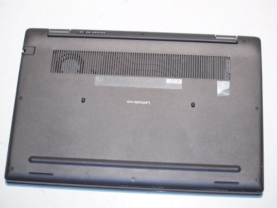 Ноутбук Б-клас Dell Latitude 3420 / 14" (1366x768) TN / Intel Core i5-1135G7 (4 (8) ядра по 2.4 - 4.2 GHz) / 8 GB DDR4 / 256 GB SSD M.2 / Intel Iris Xe Graphics / WebCam / USB 3.2 / HDMI / Win 10 б/в | Зображення 6
