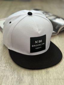 Кепка снепбек (Snapback)  Brooklyn  №86 Білий 56-61р (9045)