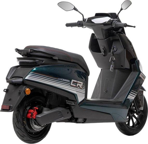 Электроскутер Crosser CR-22 2500W 72V 35Ah Graphene, до 80 км, 65 км/ч, современный городской электроскутер Зелений | Зображення 5