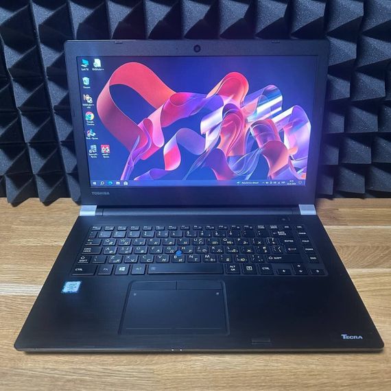 Ноутбук Toshiba Tecra А40-D-1DH / 14" (1366x768) TN / Intel Core i5-7300U (2 (4) ядра по 2.5 - 3.6 GHz) / 8 GB DDR4 / 128 GB SSD / Intel HD Graphics 620 / WebCam б/у | Зображення 1