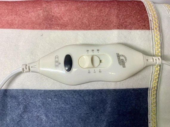 Електропростирадло Electric Blanket 150×120 см з регулюванням температури, різнокольорові смуги | Зображення 2
