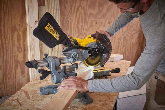 Пила торцювальна акумуляторна STANLEY FATMAX SFMCS701M1 | Зображення 8