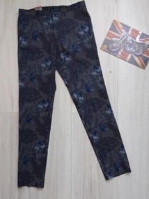 Чоловічі завужені брюки з принтом 50