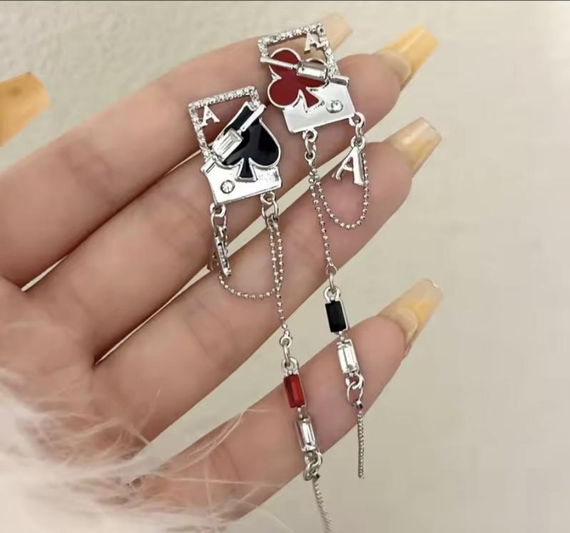 Сережки з гральними картами, сережки з камінцями, сережки карти, сережки з картами, сережки гральні карти, сережки з камінчиками