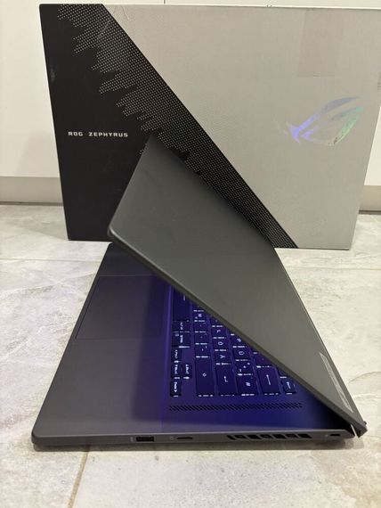 Ігровий ноутбук Asus ROG Zephyrus GA503Q / 15.6" (2560x1440) IPS / AMD Ryzen 9 5900HS (8 (16) ядер по 3.0 - 4.6 GHz) / 16 GB DDR4 / 1000 GB SSD M.2 / nVidia GeForce RTX 3080, 8 GB GDDR6, 256-bit / Коробка б/в | Зображення 4