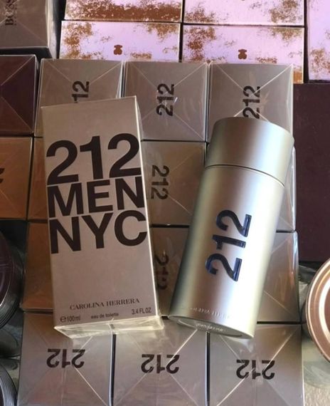Парфумована вода Carolina Herrera 212 Men NYC 100мл. | Зображення 1