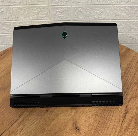 Ноутбук Dell Alienware 15 R3 i7 7700HQ 16GB SSD 500GB GTX 1070 Б/В | Зображення 6