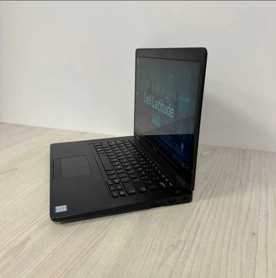 Ноутбук Dell Latitude 5470 14.0" FHD IPS Touch i5-6200U 8GB SSD 128GB Б/В | Зображення 2