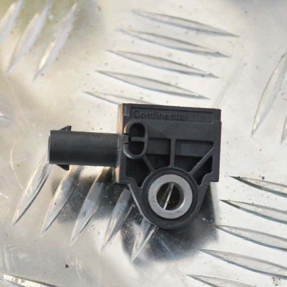 Датчик удару airbag боковий Skoda Rapid 2012-2019 Датчик удару подушки безпеки боковий Шкода Рапід 34D959351