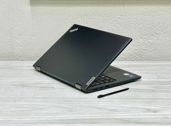 Ультрабук-трансформер Lenovo Thinkpad L13 Yoga Gen 4 / 13.3" (1920x1200) IPS Touch / Intel Core i5-1335U (10 (12) ядер по 3.4 - 4.6 GHz) / 8 GB DDR5 / 256 GB SSD M.2 / Intel Iris Xe Graphics / WebCam / Win 11 Pro б/у | Зображення 3