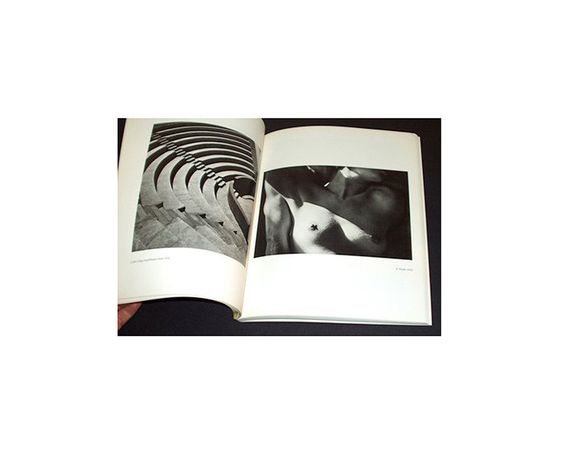 Книги для фотографов Imogen Cunningham "Photographs" Б/У книга о портретной фотографии Имоджен Каннингем | Зображення 2