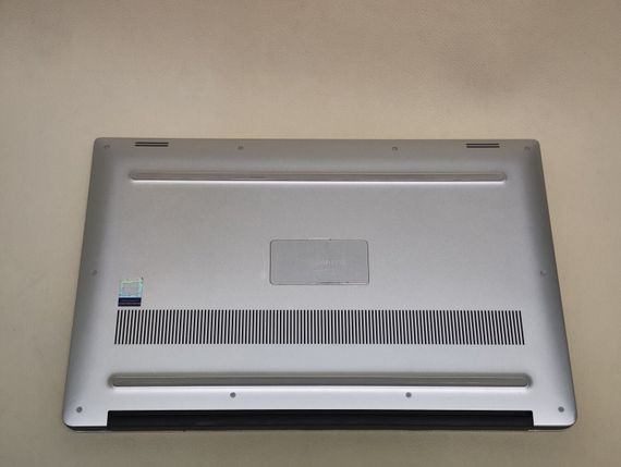 Мобильная рабочая станция Dell Precision 5530 / 15.6" (1920x1080) IPS / Intel Core i7-8750H (6 (12) ядер по 2.2 - 4.1 GHz) / 16 GB DDR4 / 256 GB SSD / nVidia Quadro P1000, 4 GB GDDR5, 128-bit / WebCam б/у | Зображення 7