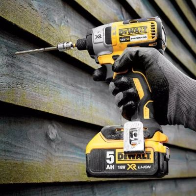 Шуруповерт DeWALT 18V XR Li-Ion, 2x5Ah, бесщеточный, 205 Нм, 3250 об/мин, кейс (DCF887P2) | Зображення 3