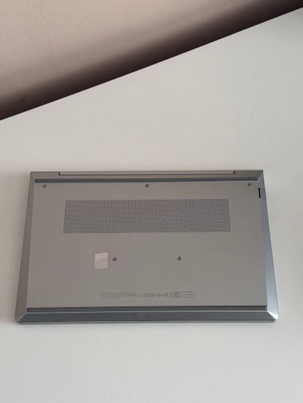 Ноутбук Б-клас HP Probook 445 G10 / 14" (1920x1080) IPS / AMD Ryzen 7 7730U (8 (16) ядер по 2.0 - 4.5 GHz) / 16 GB DDR4 / 256 GB SSD / AMD Radeon Vega 6 Graphics / WebCam / TouchID / Windows 11 б/в | Зображення 6