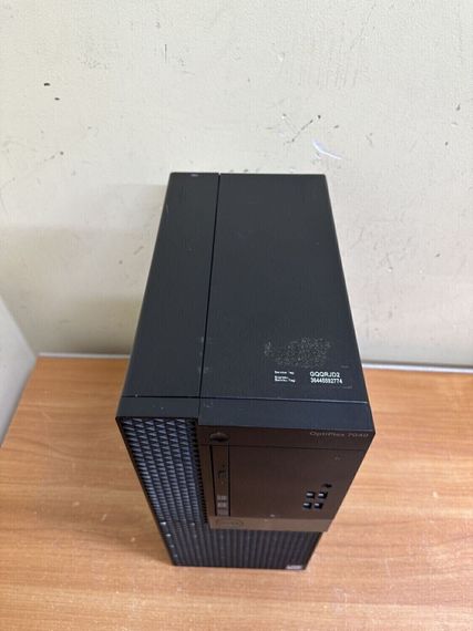 Комп'ютер Dell OptiPlex 7040 Tower / Intel Core i5-6500 (4 ядра по 3.2 -3.6 GHz) / 8 GB DDR4 / no HDD / HD Graphics 530 / 240W / DVD-RW / DisplayPort / HDMI б/в | Зображення 3