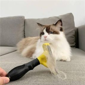 Фурминатор для чистки шерстки для кошек и собак лезвия 4,5 см с кнопкой FURminator Желтый