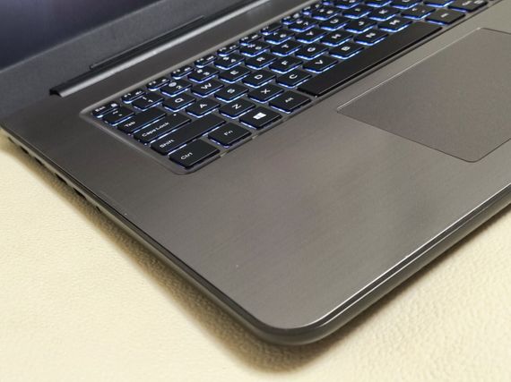 Ноутбук Б-класс Dell Inspiron 17 5767 / 17.3" (1920x1080) IPS / Intel Core i5-7200U (2 (4) ядра по 2.5 - 3.1 GHz) / 8 GB DDR4 / 256 GB SSD / Intel HD Graphics 620 / WebCam / DVD-ROM б/у | Зображення 5