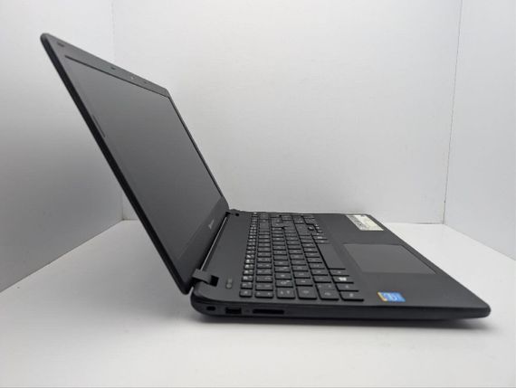 Ноутбук Packard Bell G718M / 15.6" (1366x768) TN / Intel Celeron N2840 (2 ядра по 2.16 - 2.58 GHz) / 8 GB DDR3 / 320 GB HDD / Intel HD Graphics / WebCam / DVD-ROM б/у | Зображення 3