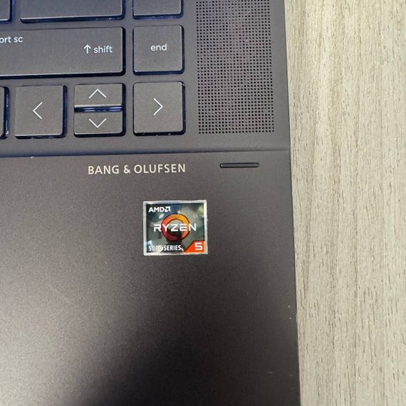 Ультрабук-трансформер Б-класс HP Envy 15-ey0013dx / 15.6" (1920x1080) IPS Touch / AMD Ryzen 5 5625U (6 (12) ядер по 2.3 - 4.3 GHz) / 8 GB DDR4 / 256 GB SSD / AMD Radeon Vega Graphics / WebCam б/у | Зображення 3