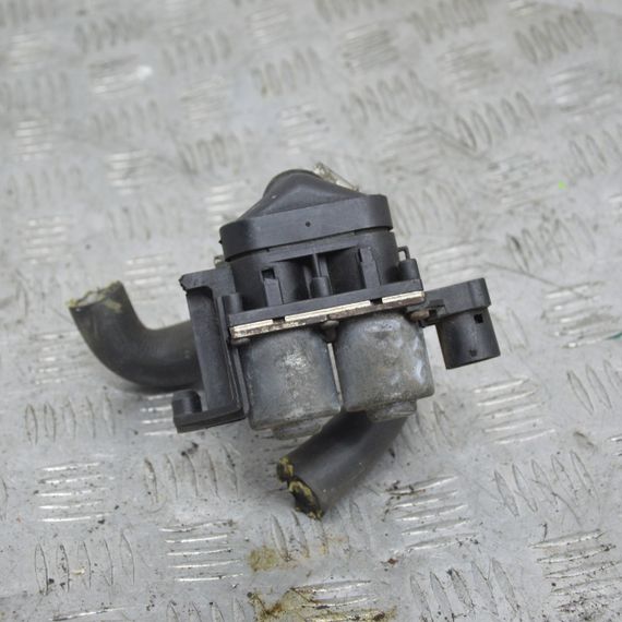 Кран пічки BMW E36 1990-2000 Клапан обігрівача БМВ е36 8375792 1147412147