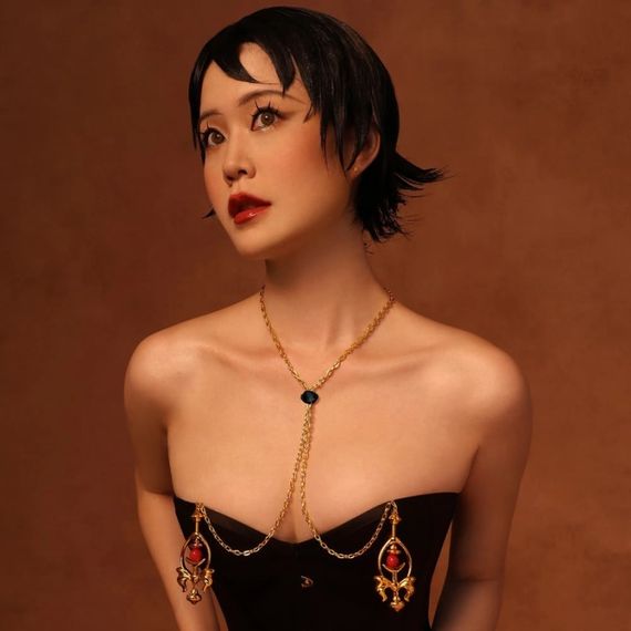 Затискачі для сосків UPKO Pulling Chain Nipple Clamps з ланцюжком-намиста, золотисті sexstyle | Зображення 7