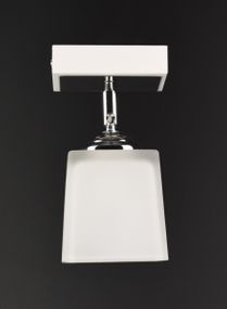 Люстра стельова на 1 лампочку 25895 Білий 20х9х10 см.