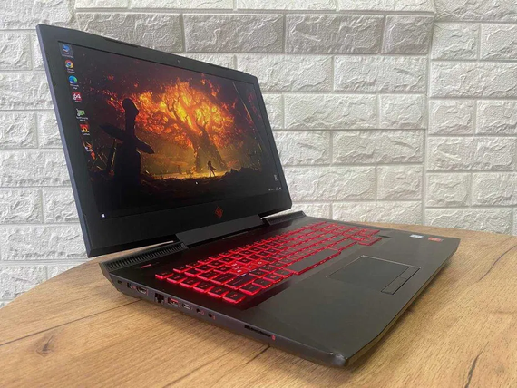 Ноутбук HP Omen 17-an012dx 17.3"FHD/IPS/i7 7700HQ/16/SSD256+HDD1Tb/RX580-8Gb | Зображення 1