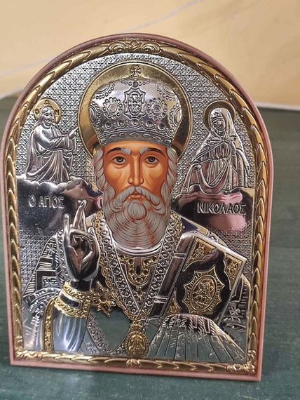 Срібна православна ікона Миколай Чудотворець з позолотою на підставці | Зображення 5